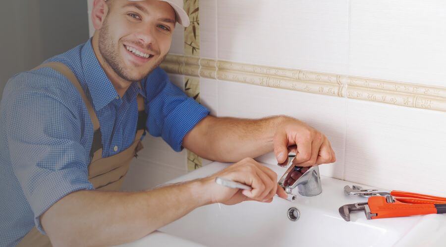 Local water heater installation in Lawndale, IL